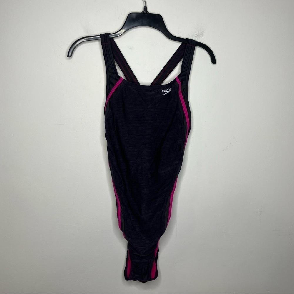Speedo one piece swimsuit size 14 gray purple